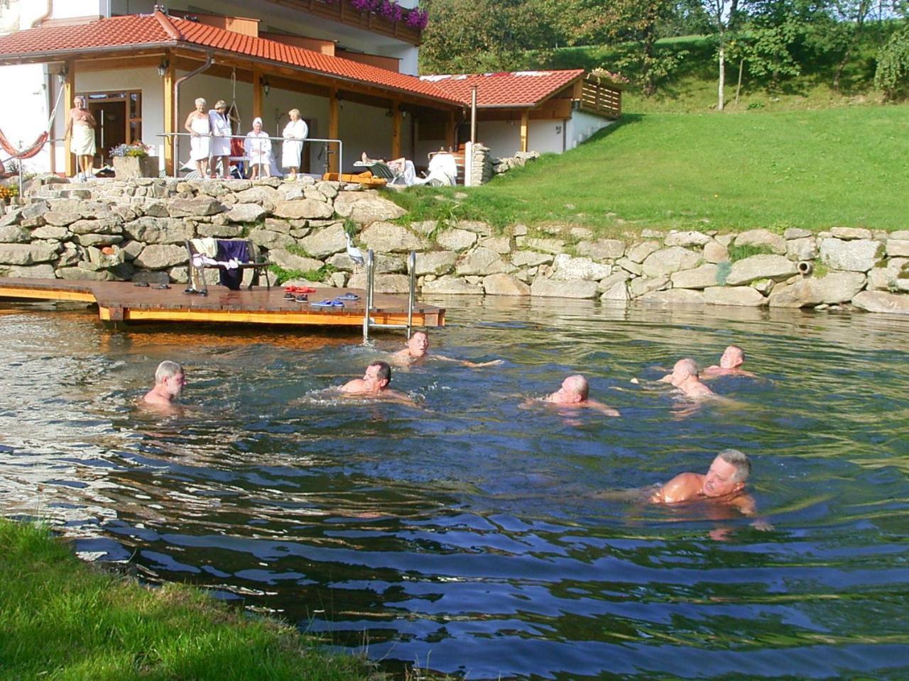 Landhotel Weingarten Haibach  Exterior photo